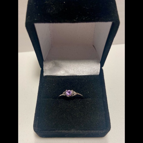 PURPLE STONE 925 SILVER size 5 RING🔥 - Picture 2 of 2